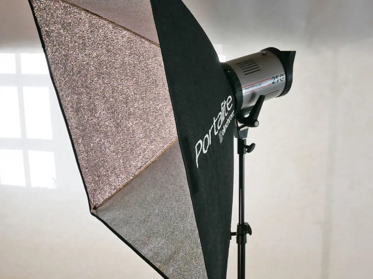 Billede 3 - Elinchrom fotolampe