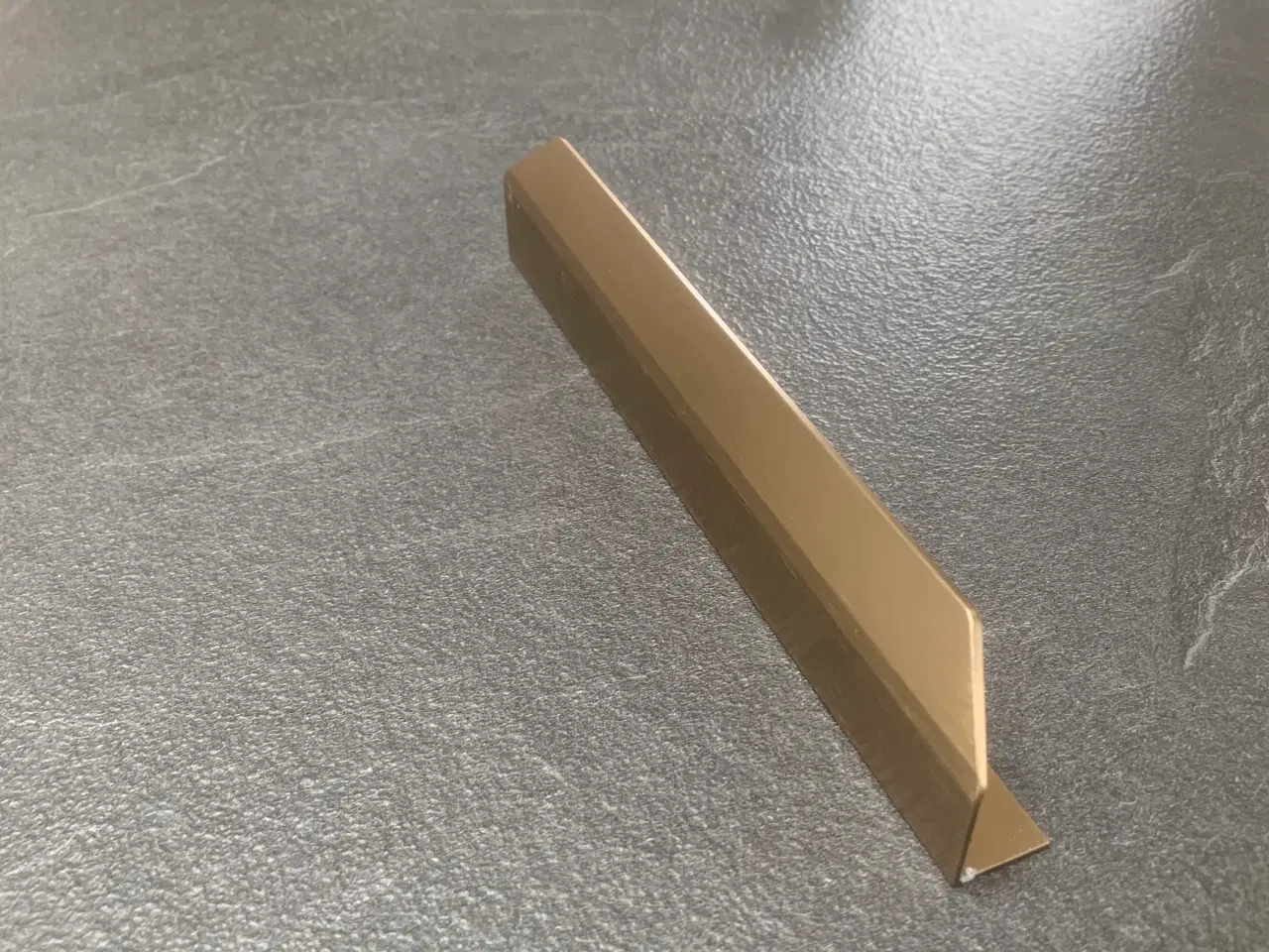 Billede 3 - Svane greb til køkken sælges for 50 kroner pr. stk