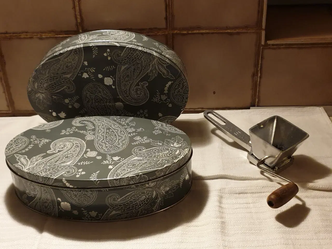 Billede 1 - Dåser & Persillehakker