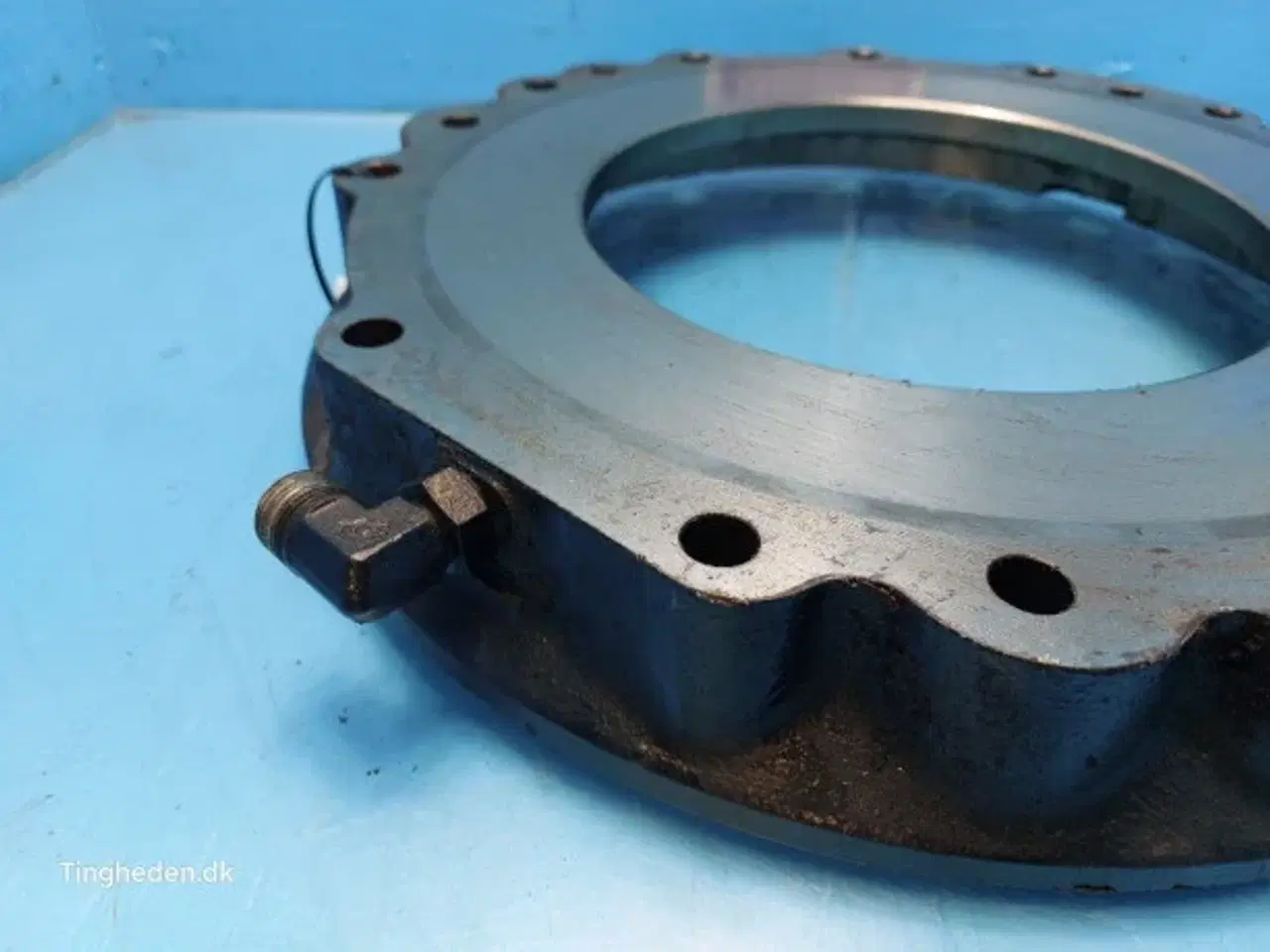 Billede 3 - New Holland T6 Afstandsstykke 87608920