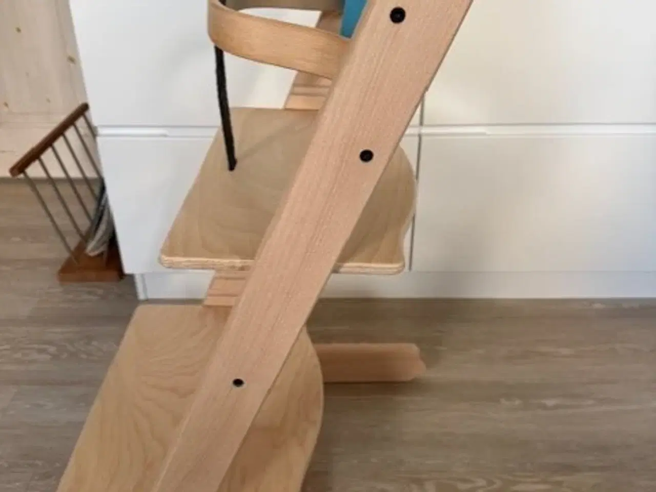 Billede 2 - Trip Trap Højstol NY MODEL i Massiv Bøg Lys Natur.