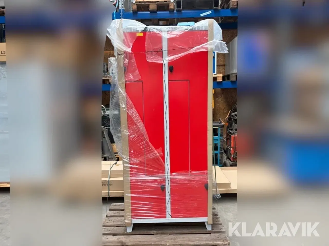 Billede 2 - Værkstedsskabe