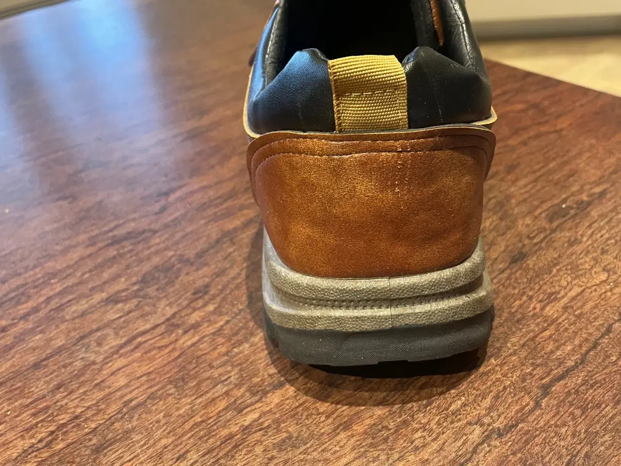 Billede 1 - lædersko sælges 3 par størrelse 45-36-35