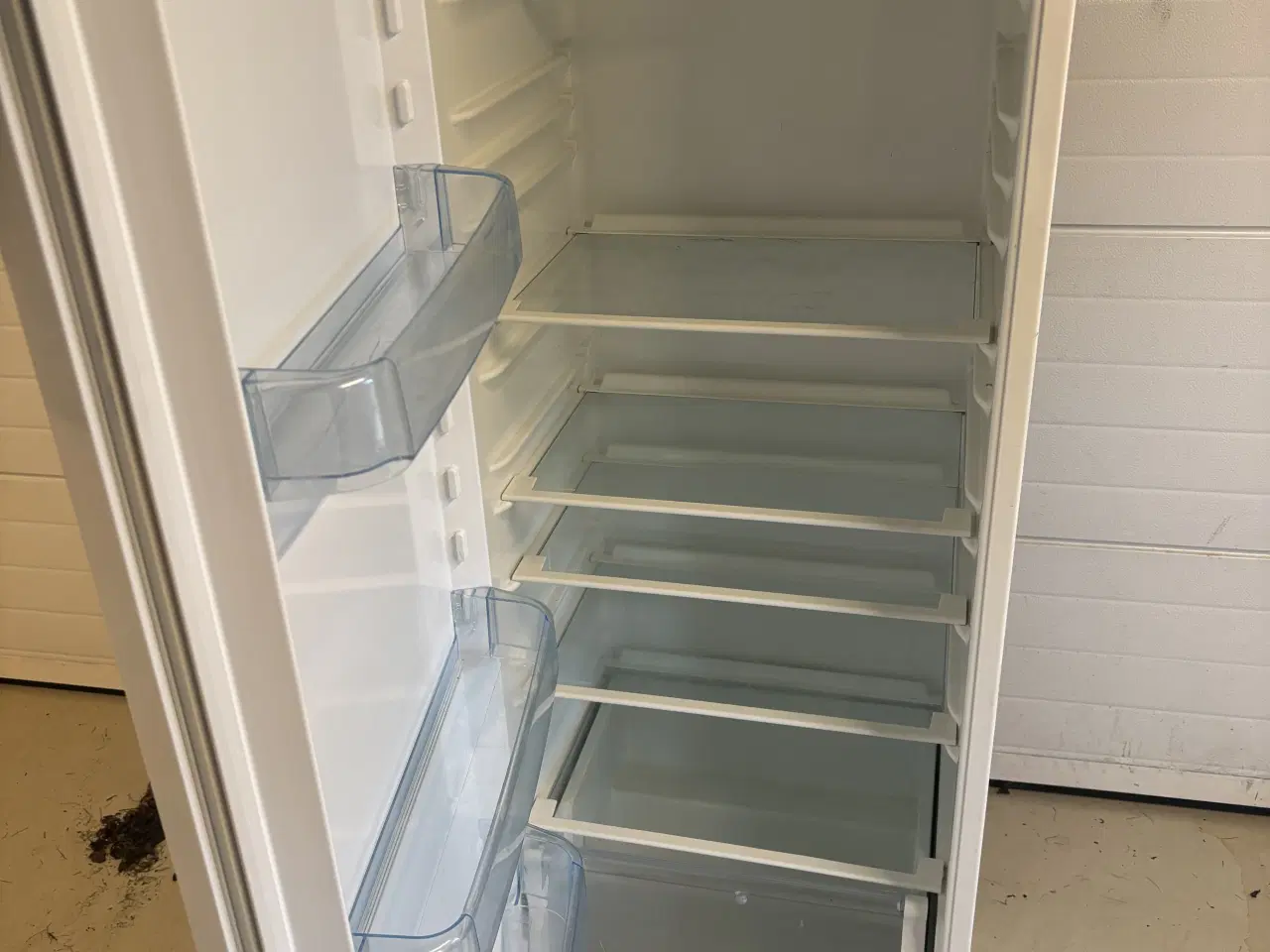 Billede 1 - Køleskab - i dbygning