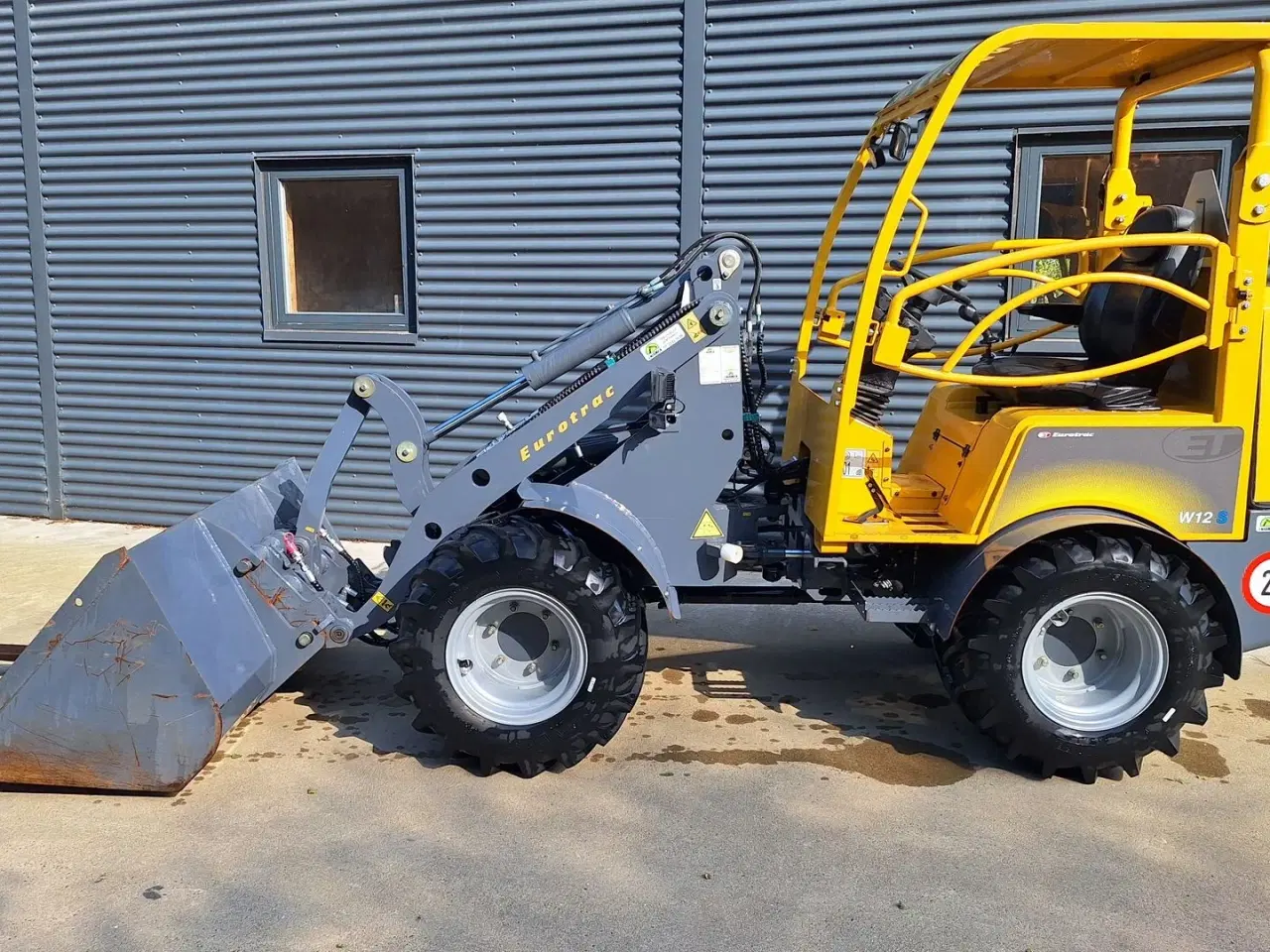 Billede 2 - Eurotrac W12