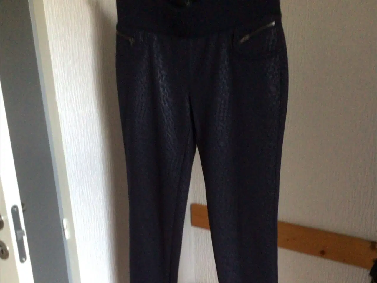 Billede 1 - kello buks str.42