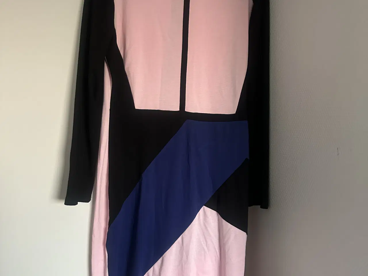 Billede 1 - Pæn kjole