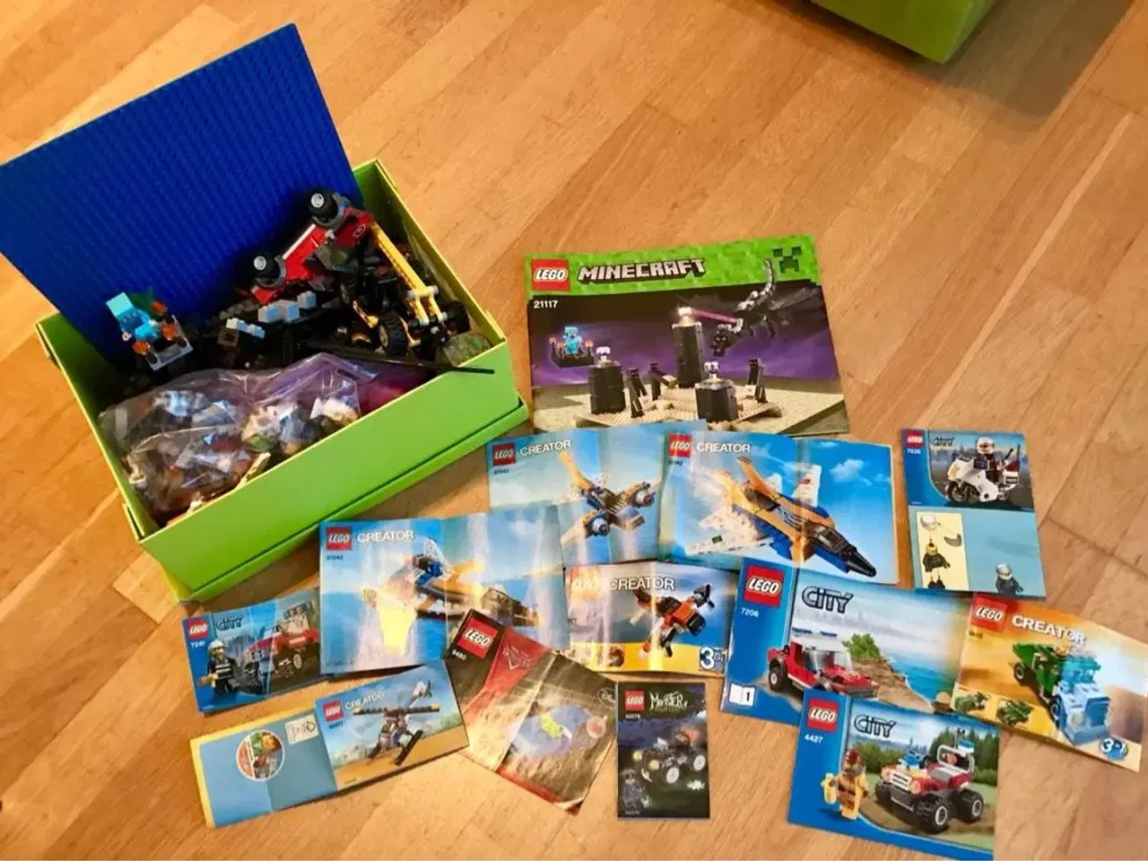 Billede 1 - Masser af Lego