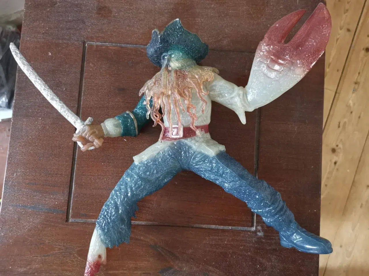 Billede 1 - Pirates of the Caribbean Flying Dutchman figur