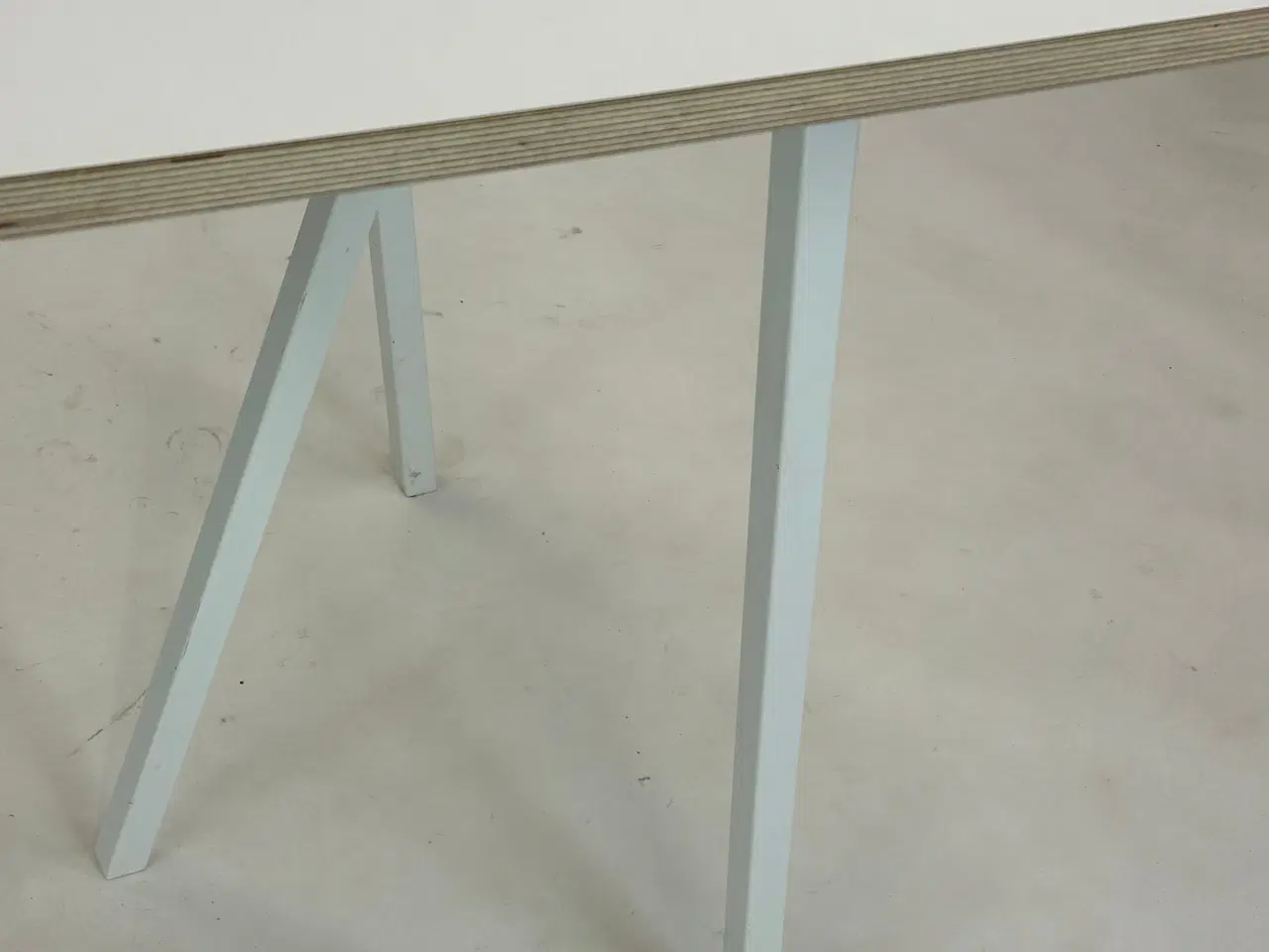 Billede 3 - HAY Loop Stand Table