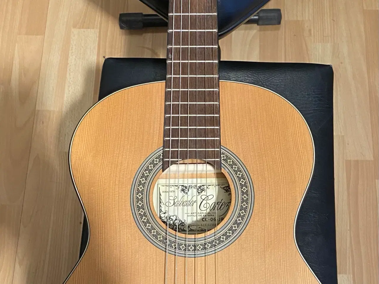 Billede 8 - 🎸 Salvador Cortez CC-06-JR – Klassisk 3/4 guitar 
