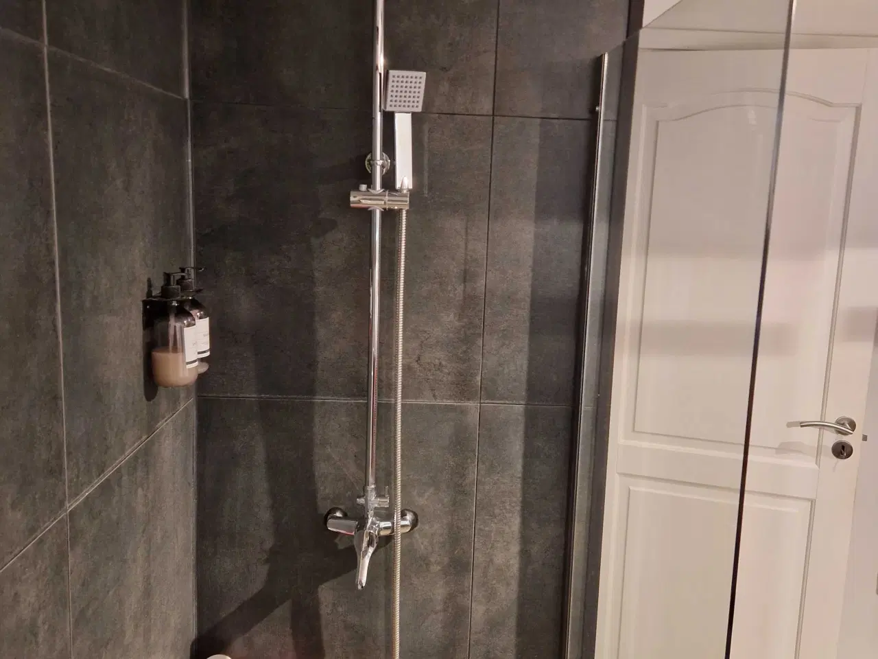 Billede 1 - Brusevæg 190x80 fejler intet 