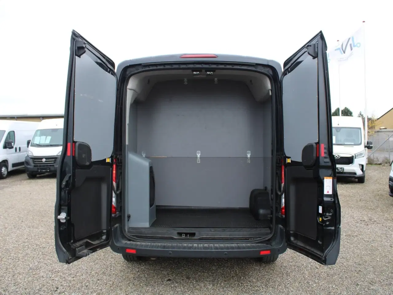 Billede 11 - Ford Transit 350 L3 Kombi 2,0 TDCi 130 Trend aut. H2 FWD