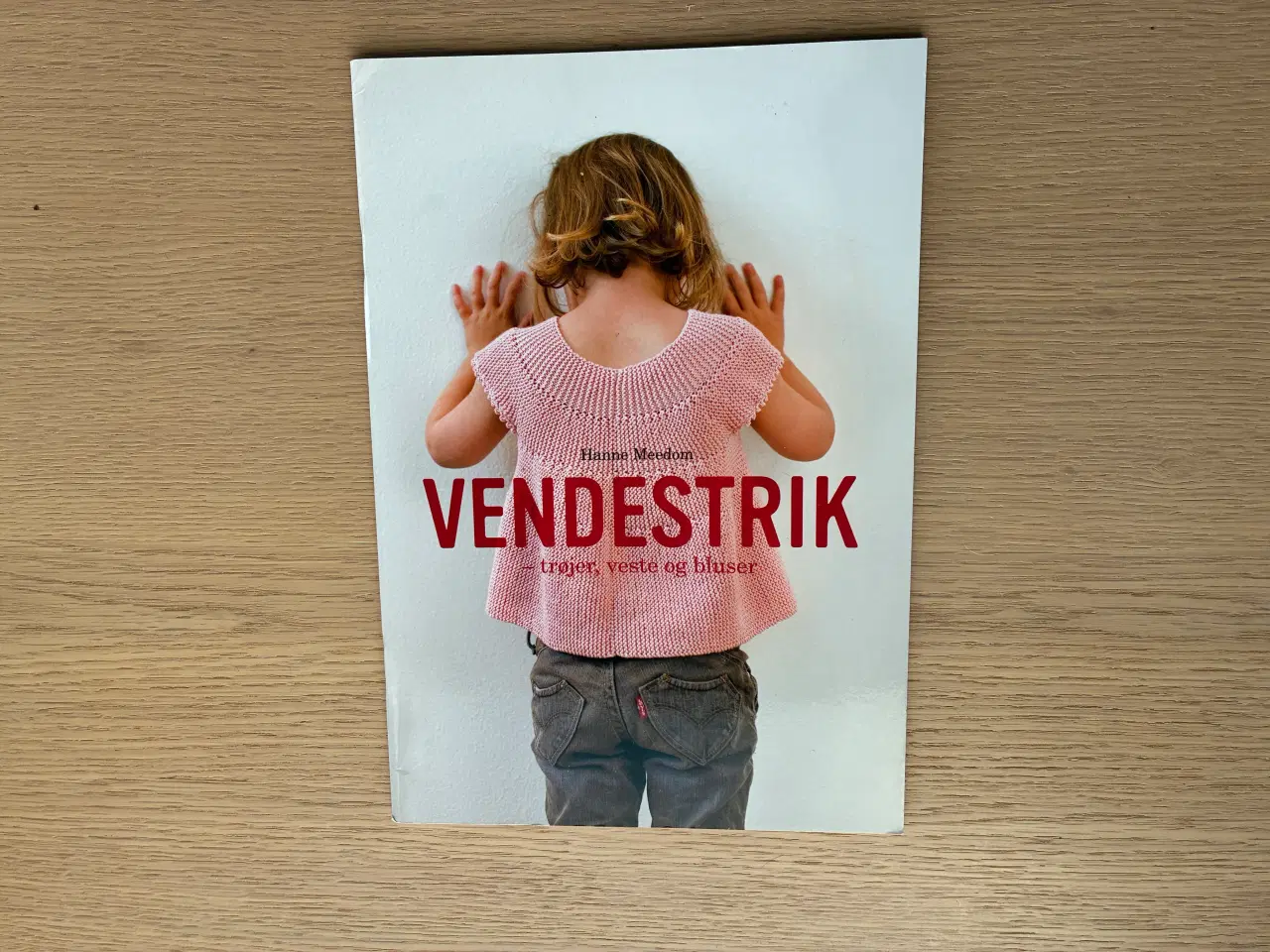 Billede 1 - VENDESTRIK  - trøjer, veste og bluser