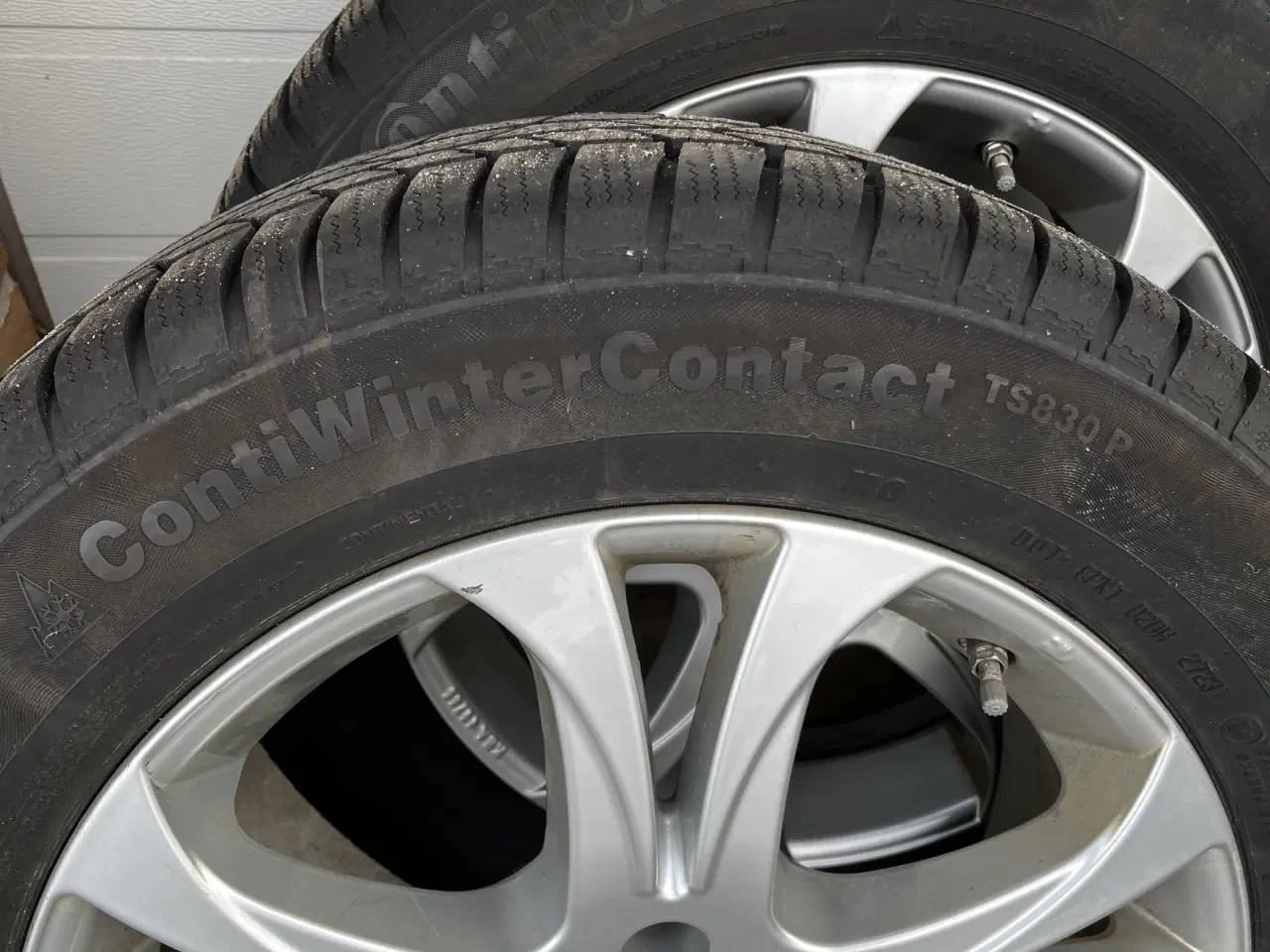 Billede 3 - Alufælge monteret med vinterdæk