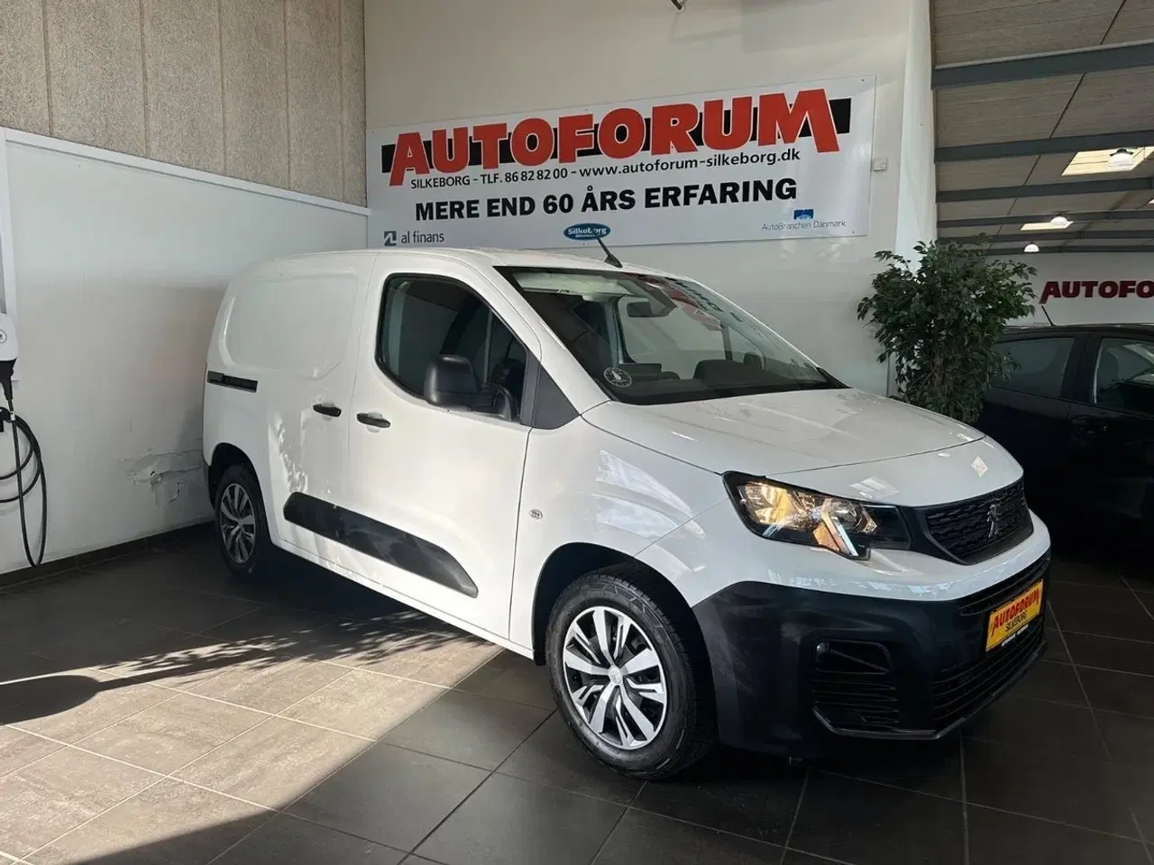 Billede 2 - Peugeot Partner 1,5 BlueHDi 100 L1V1 Plus Van