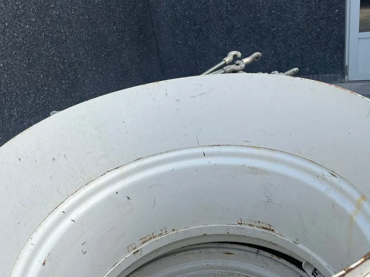 Billede 8 - Tvillingehjul 650/85R42 650/85R42 med ca 80% dæk og 12stk låse. Rigtigt fint sæt tvillinghjul.