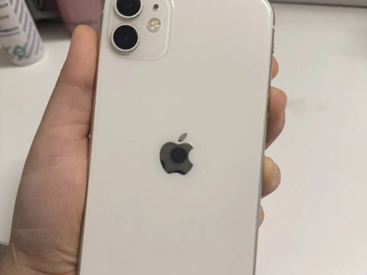 Billede 2 - Iphone 11 med 256 gb i hvid