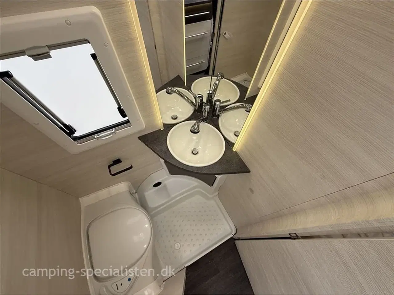 Billede 11 - 2022 - Caravelair Artica 490   Caravelair Artica 490 2022 - Se den nu hos Camping-Specialisten.dk