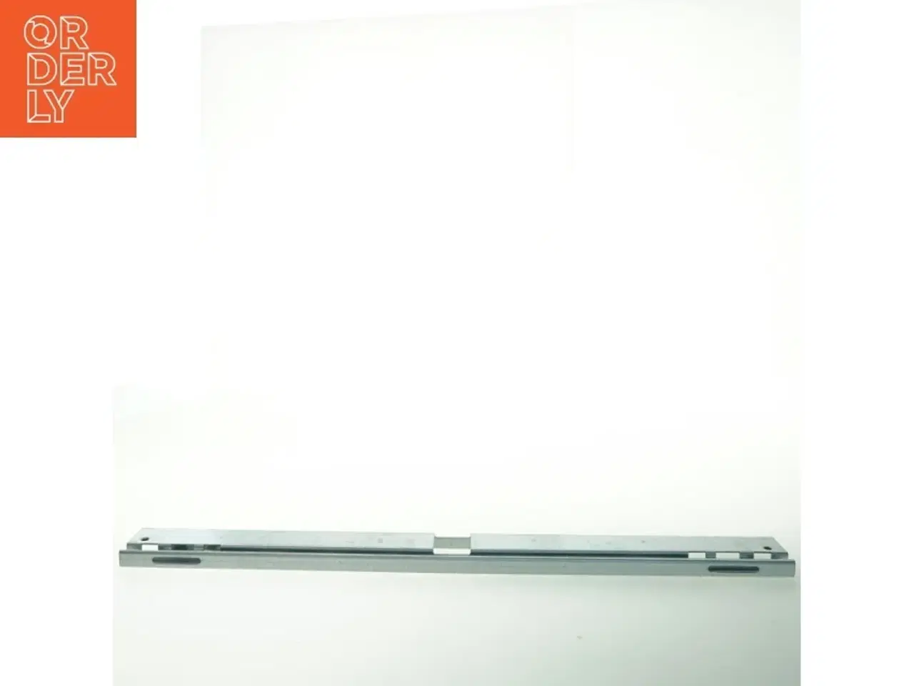 Billede 4 - Skabsskinne 60 cm fra Ikea / bestå af skab (str. 60 cm)