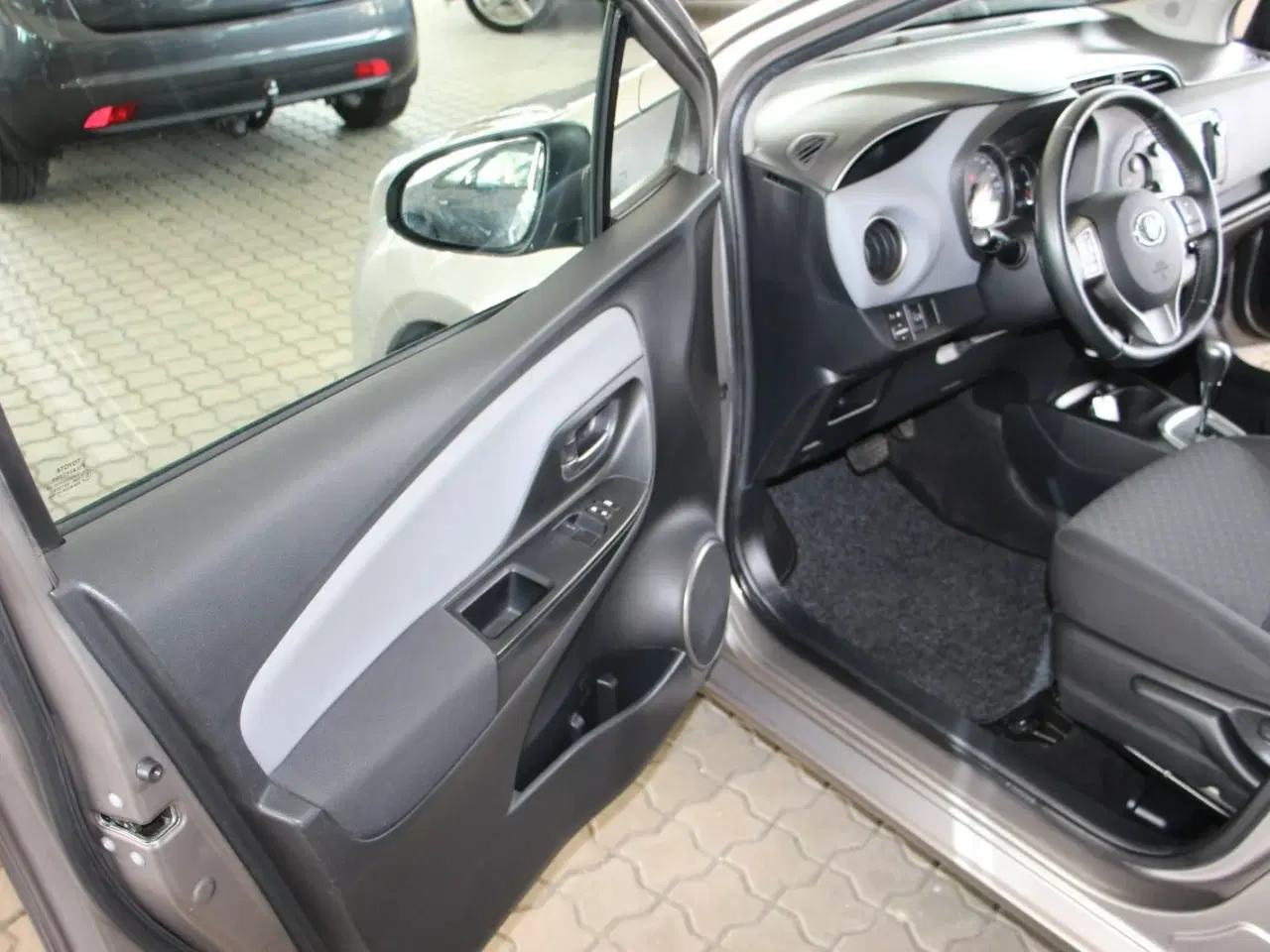 Billede 8 - Toyota Yaris 1,3 VVT-i Style Edition MDS