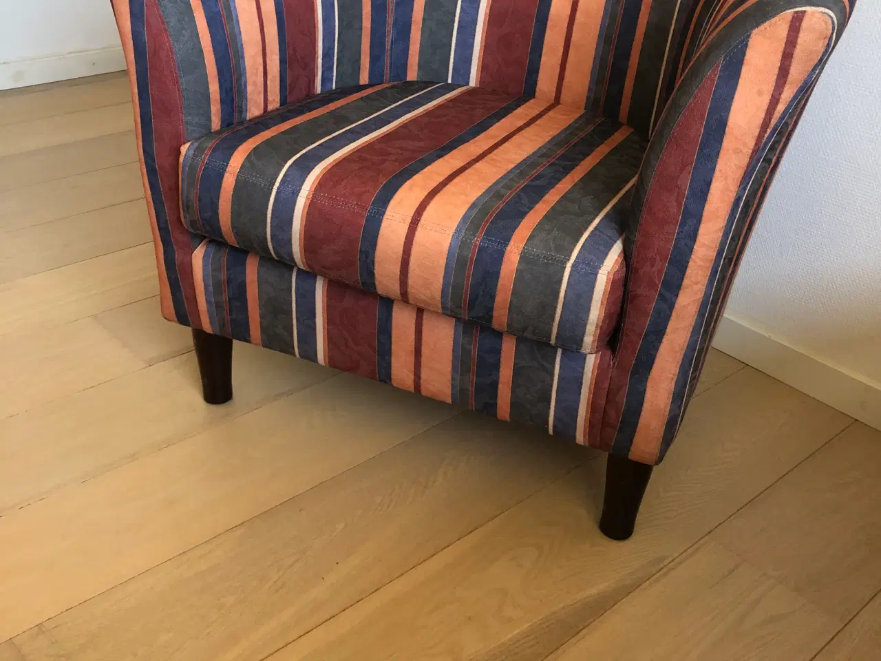 Billede 3 - 2 stole med stof