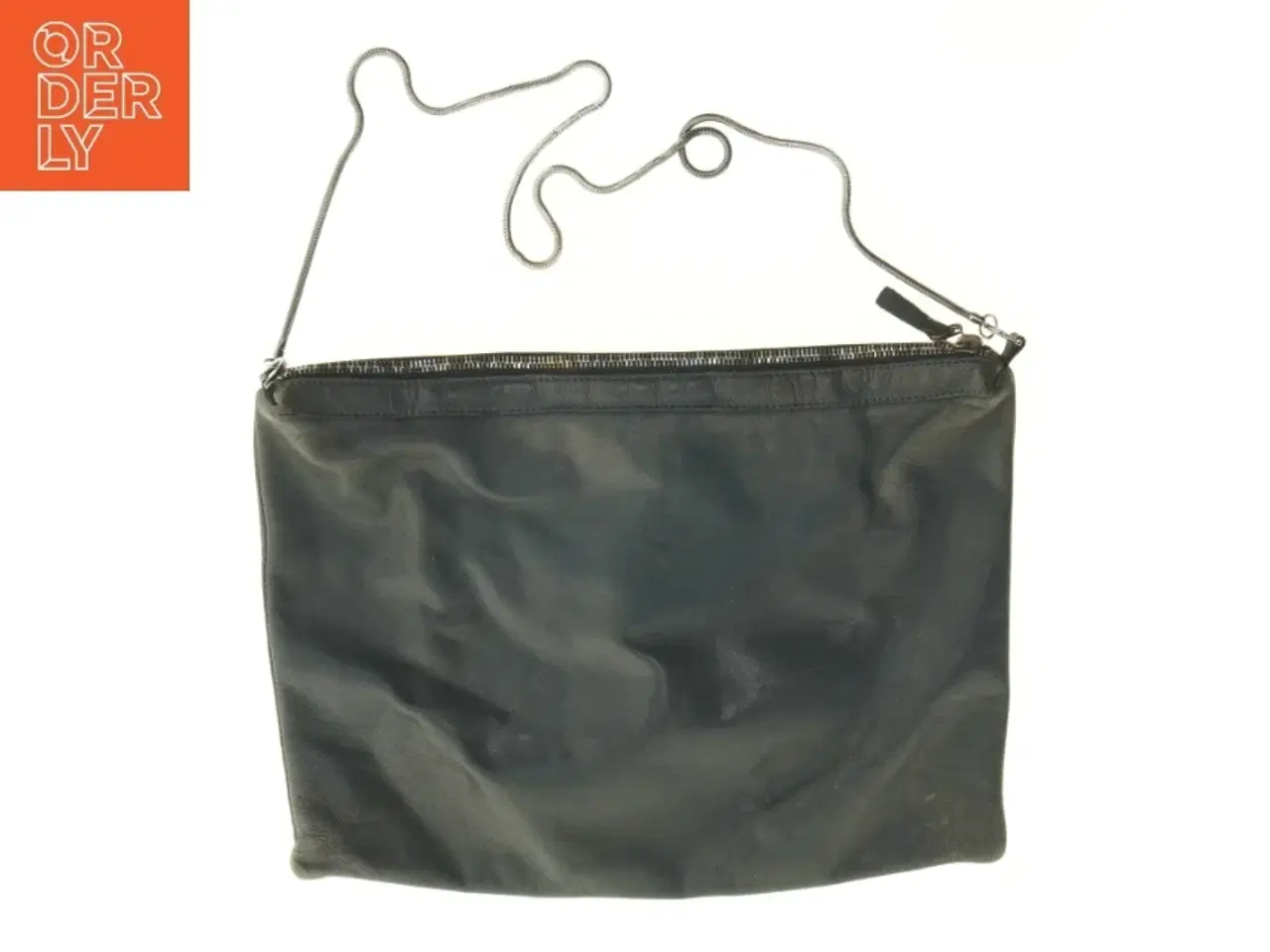 Billede 1 - Sort skuldertaske i læderlook (str. 36 x 26 cm)