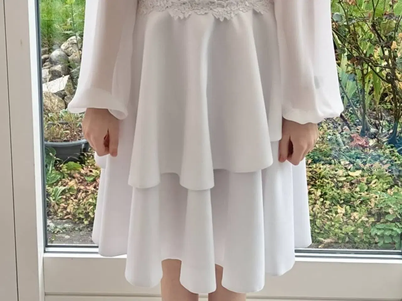 Billede 4 - Skræddersyet konfirmationskjole str 34 (XS/S)