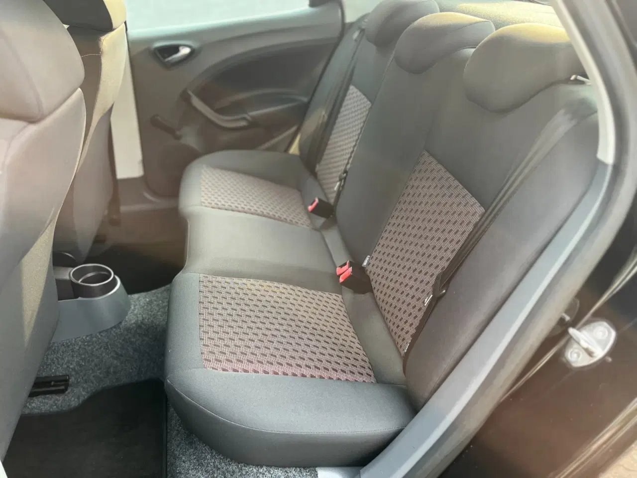 Billede 9 - Seat Ibiza 1,4 16V 85 Reference