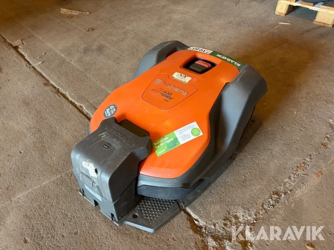 Billede 1 - Robot plæneklipper Husqvarna 520 med ladestation