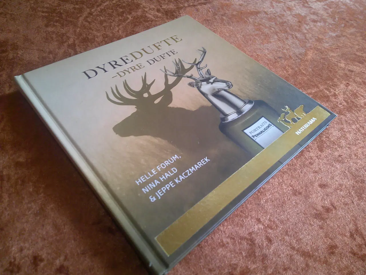 Billede 1 - Dyredufte, dyre dufte, Helle Forum , m.fl.