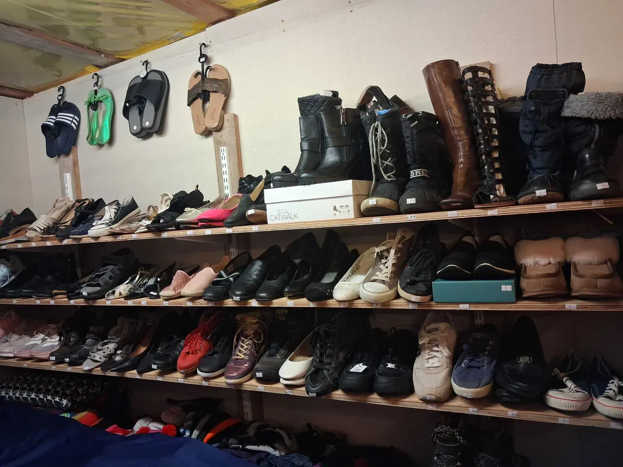 Billede 18 - Loppe og Tøjmarked åbent den 3/5-26