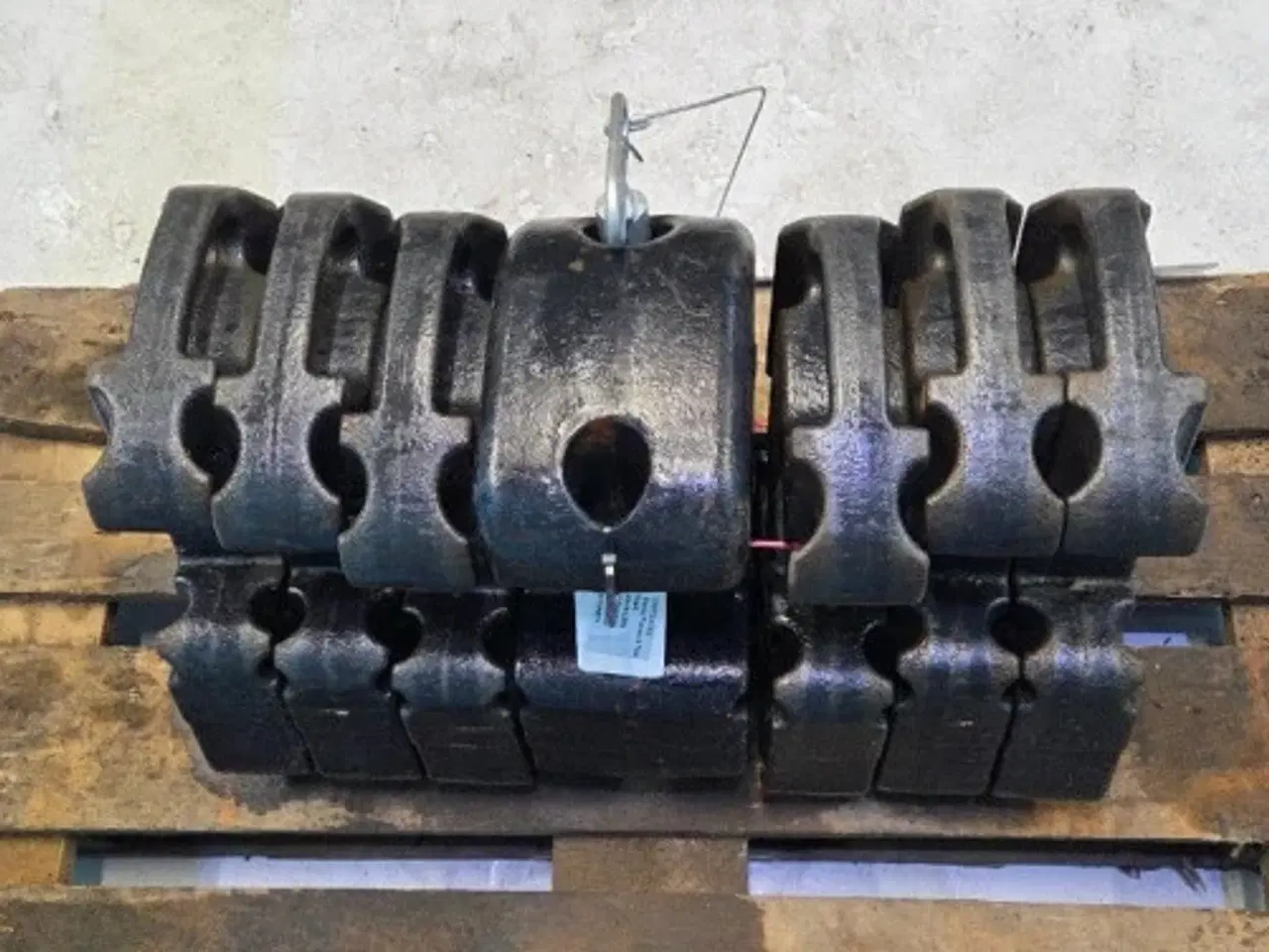 Billede 6 - Case Farmall 75A Frontvægt Sæt 48102389