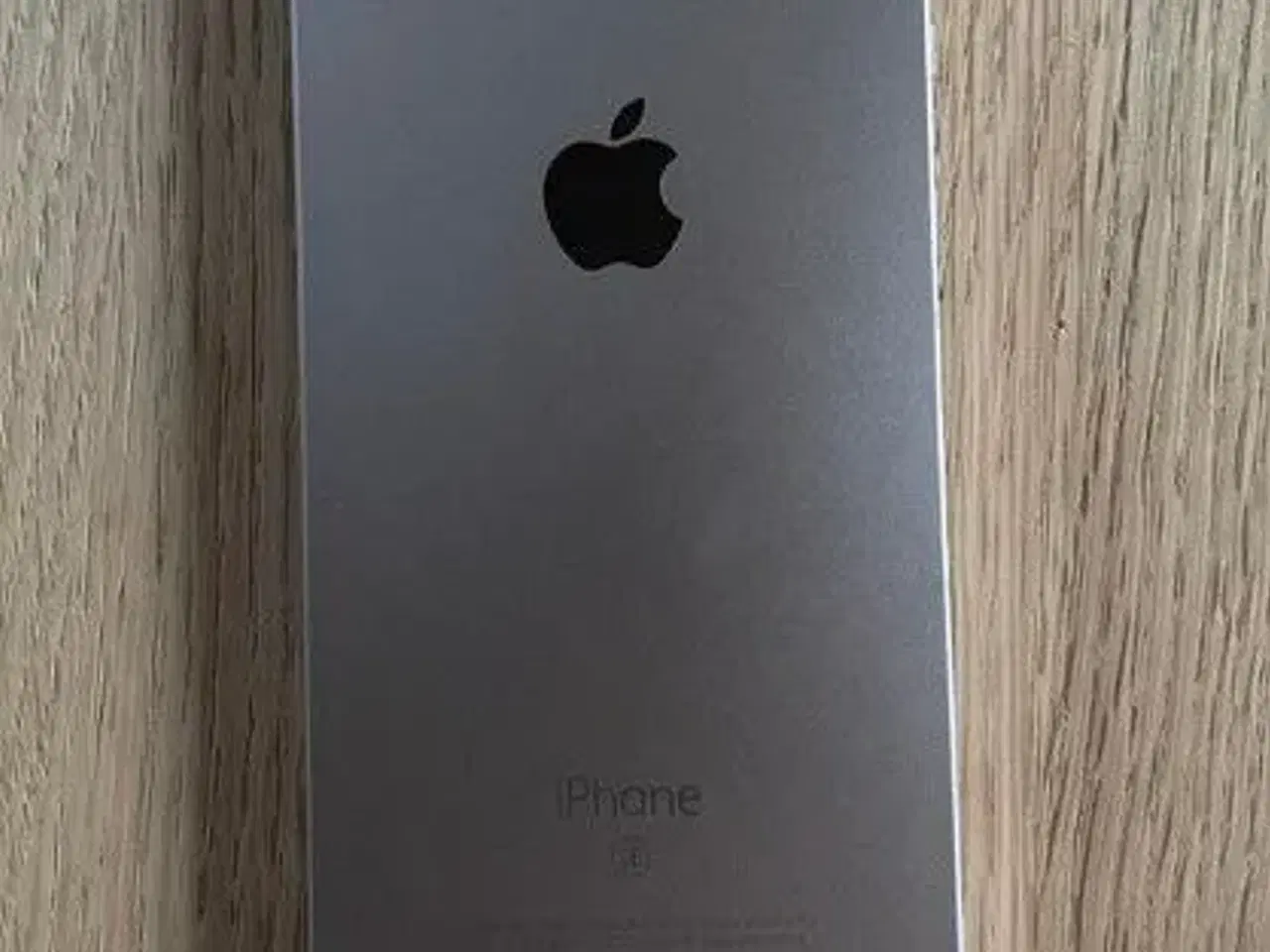 Billede 2 - IPhone SE, Space grey, 32 GB