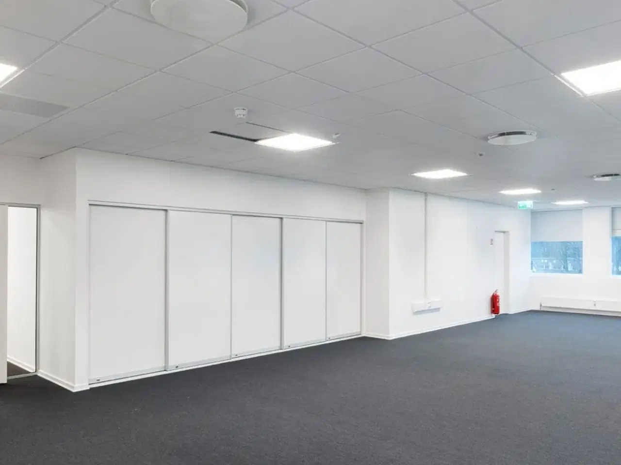 Billede 7 - I denne moderne flerbrugerejendom udbydes lyse og indbydende kontorlejemål i varierende størrelser der passer perfekt til virksomheder i alle størrelser