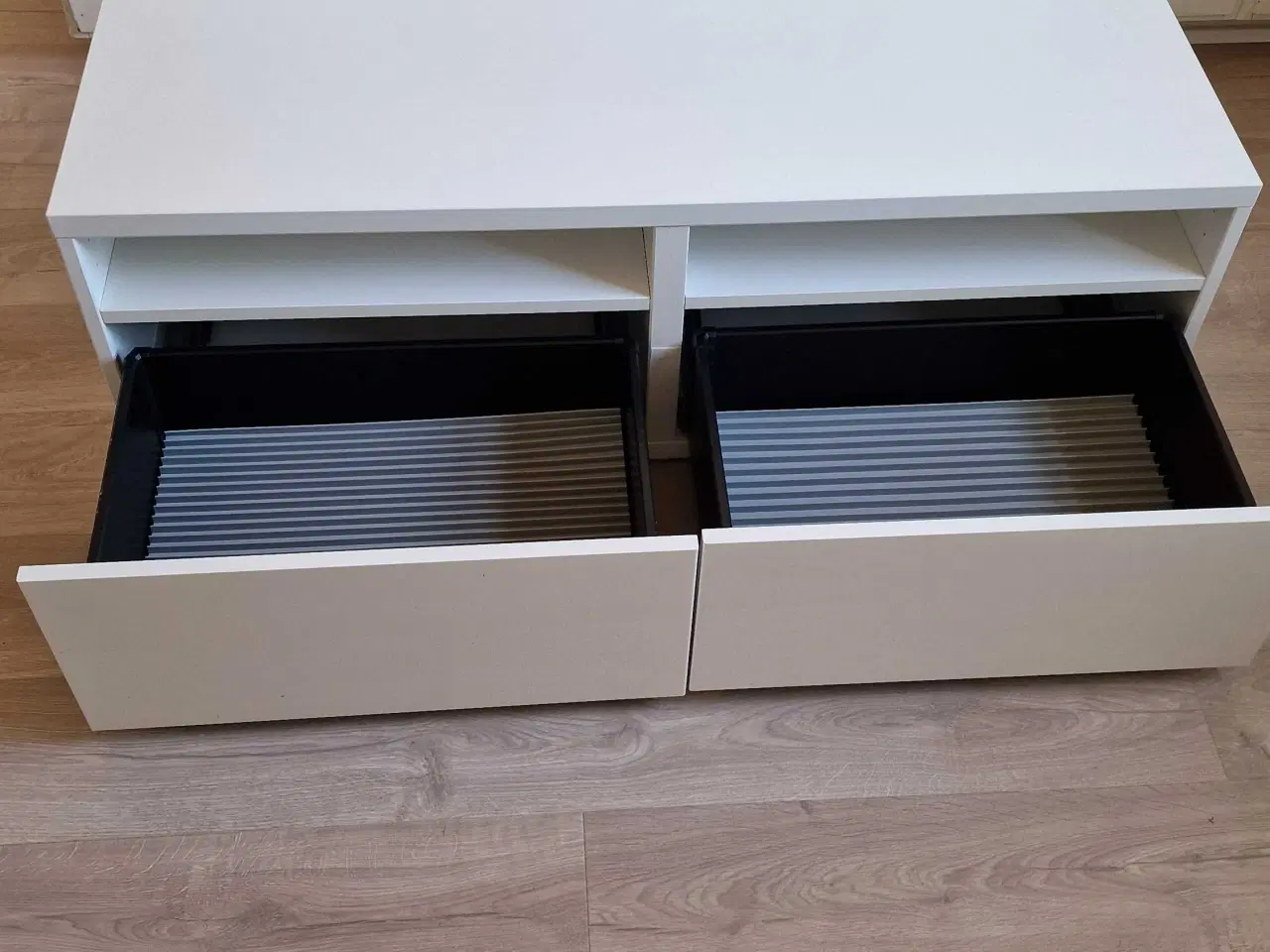 Billede 3 - Ikea Bestå tv møbel