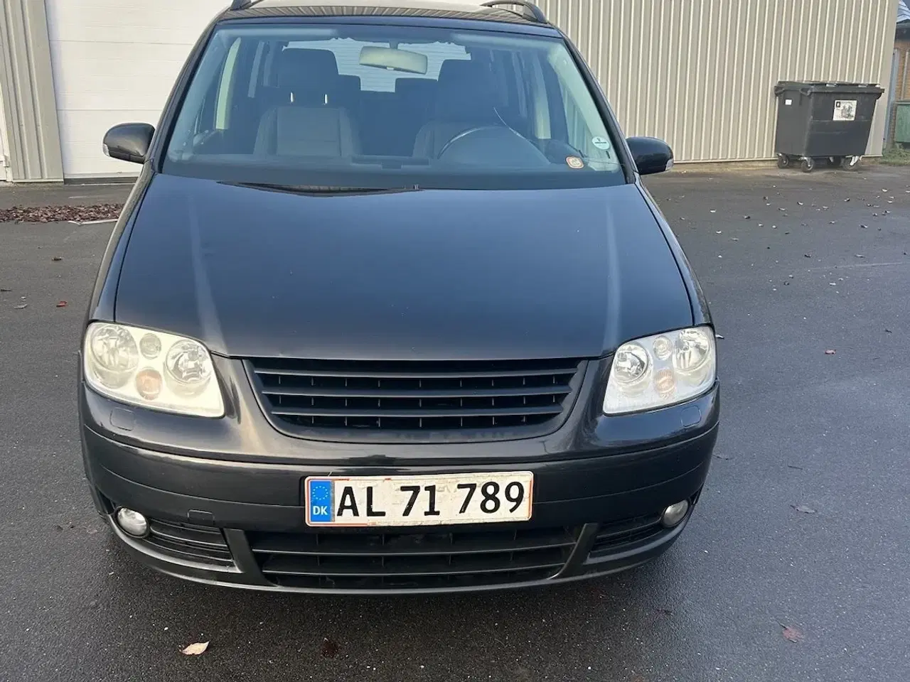 Billede 1 - VW Touran 2,0 TDi 140 Trendline 7prs