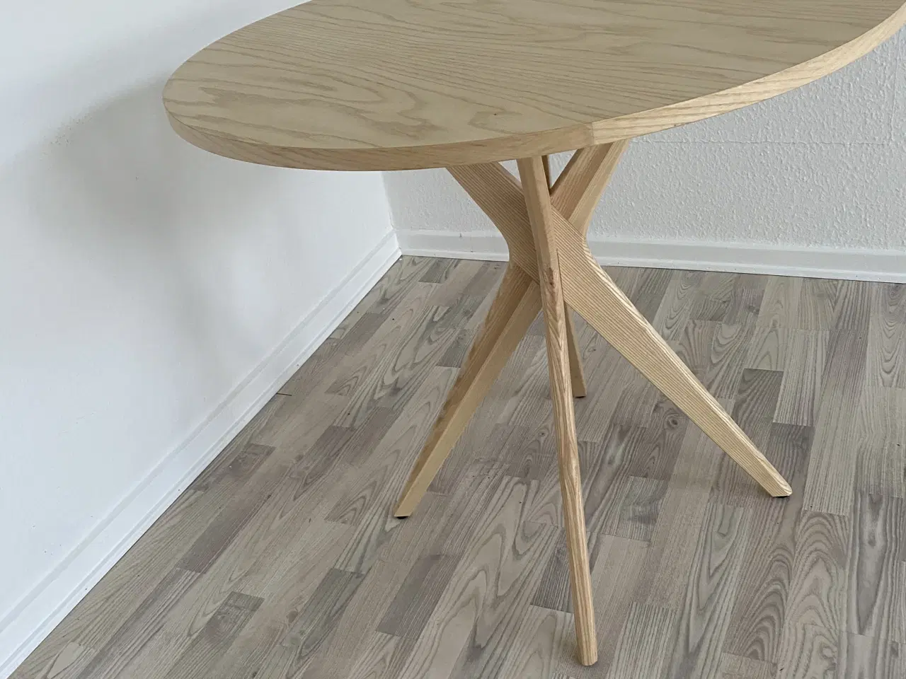 Billede 1 - Rundt bord fra “lammeuld”