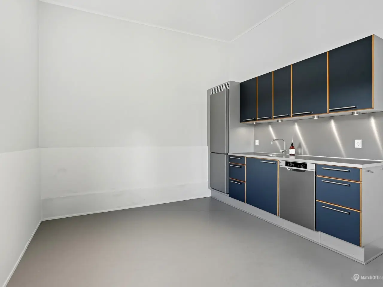 Billede 8 - Charmerende butik. klinik, kontor eller café i Kirkegade