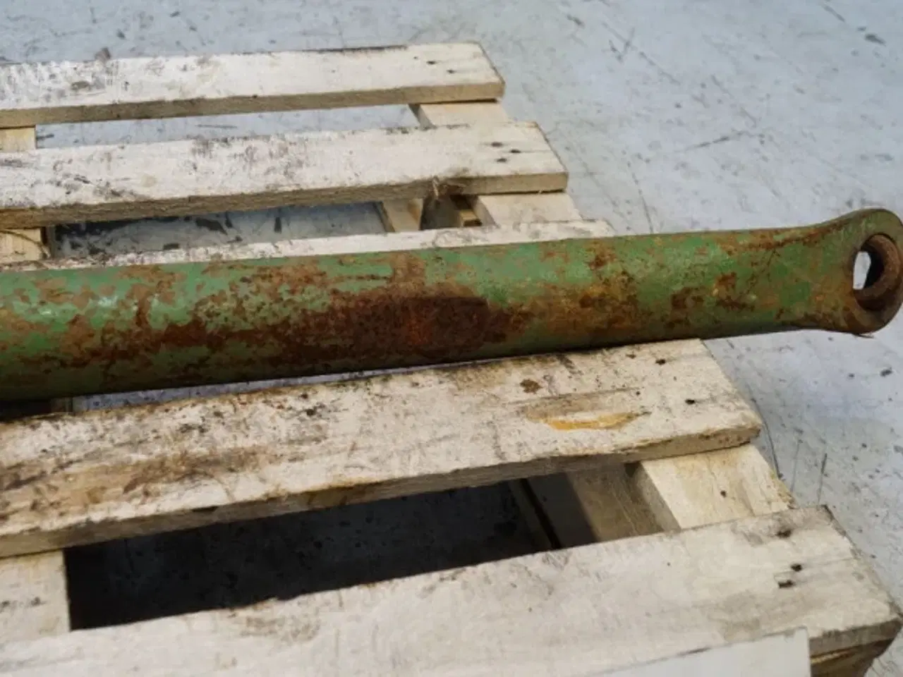 Billede 7 - John Deere 4040 L.H. Liftarm AR80667