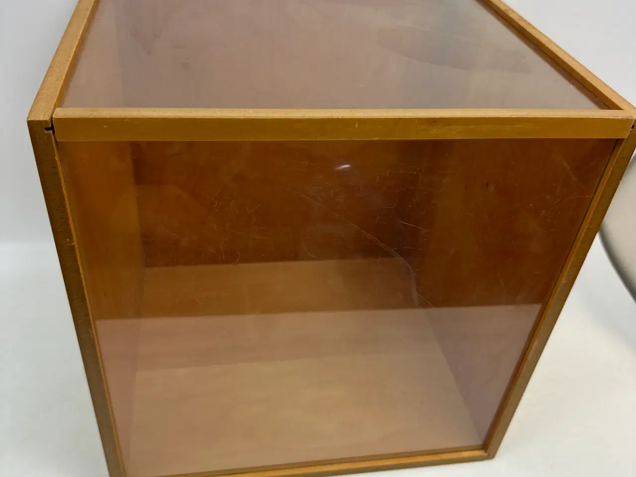 Billede 1 - Udstillingskasse i træ m. aftageligt låg