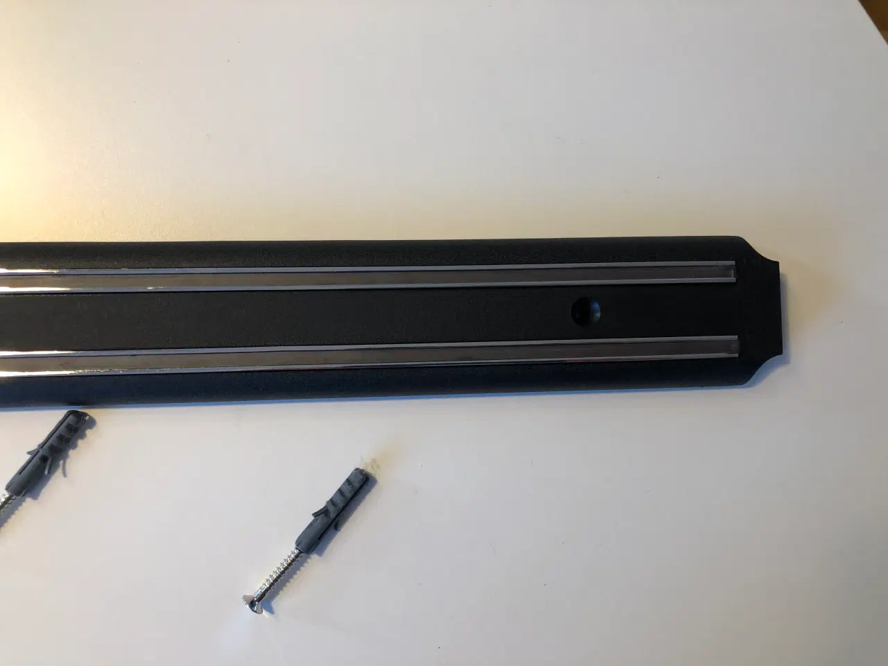 Billede 10 - Knivmagnet i sort