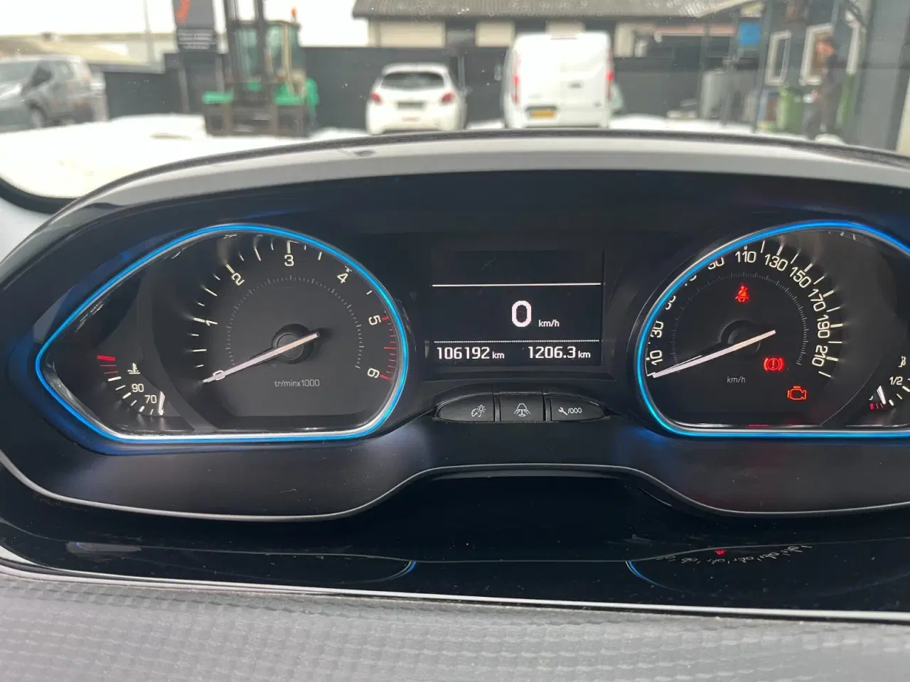 Billede 10 - Peugeot 2008 1,6 BlueHDi 100 Allure Sky