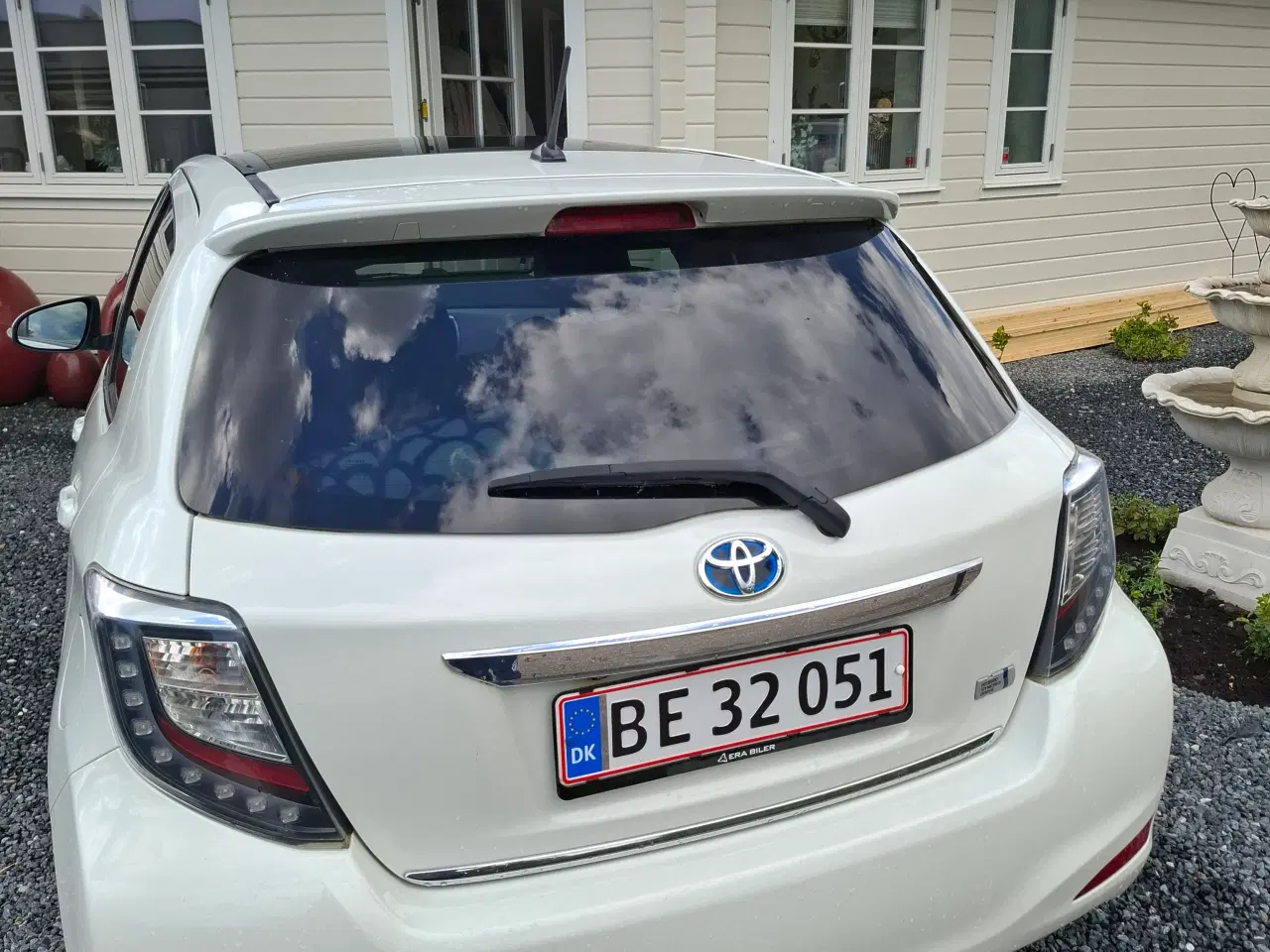 Billede 2 - Toyota Yaris Hybrid Multidrive S