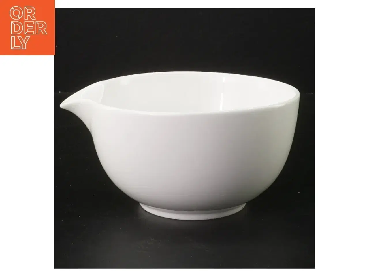 Billede 1 - Hvid skål med hældetud (str. Ø 14,5 cm)
