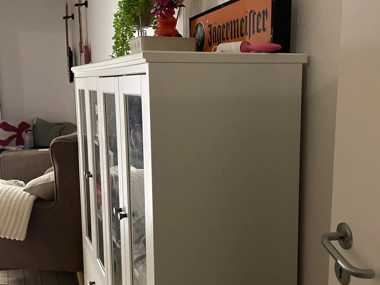 Billede 2 - Ikea vitrineskab