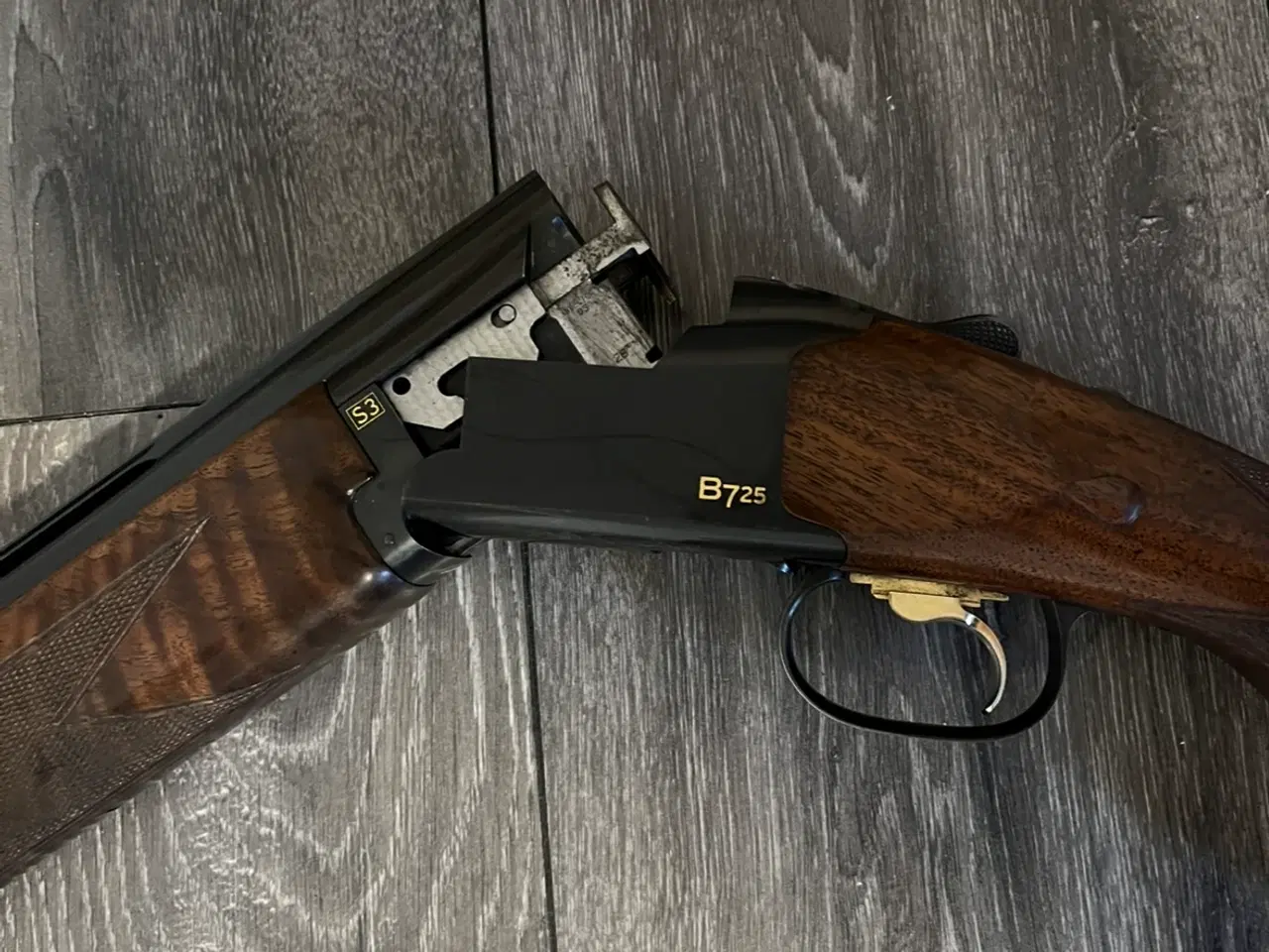 Billede 1 - Browning 725 Black byd