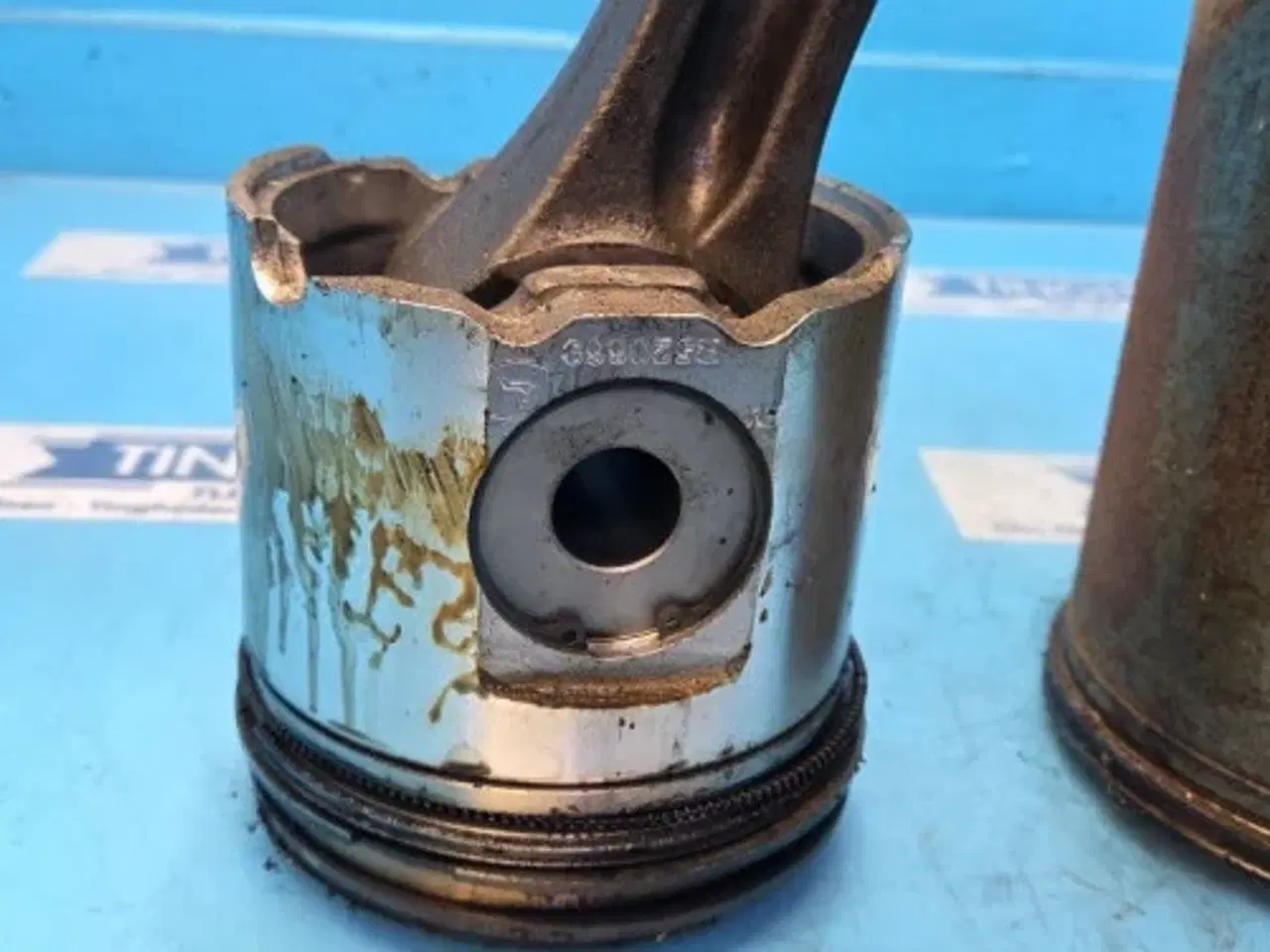 Billede 17 - John Deere 6125HZ001 Stempel RE532355