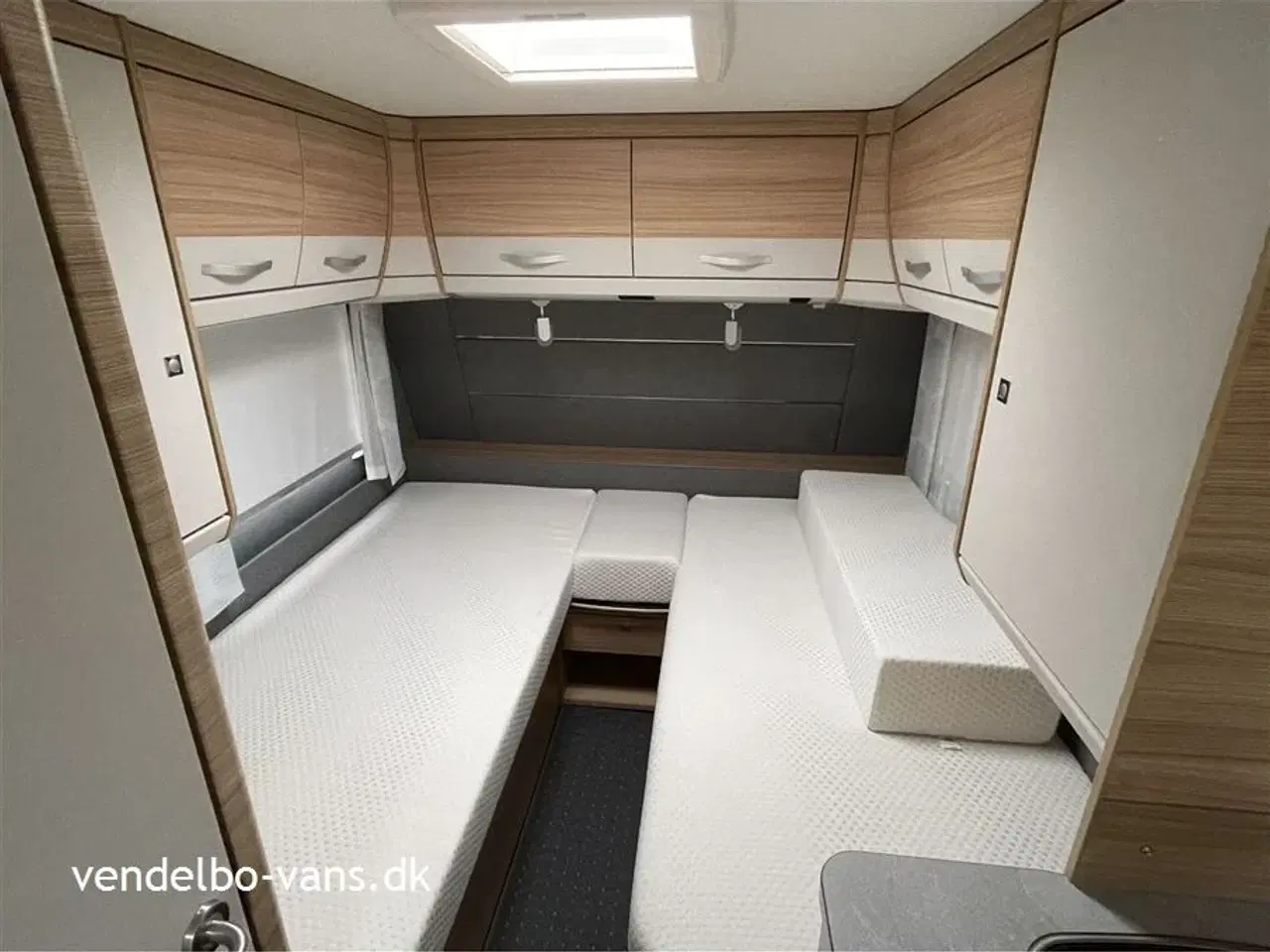 Billede 8 - 2022 - Dethleffs Camper 470 FR D-Line   Nem og handy størrelse - Tysk kvalitet