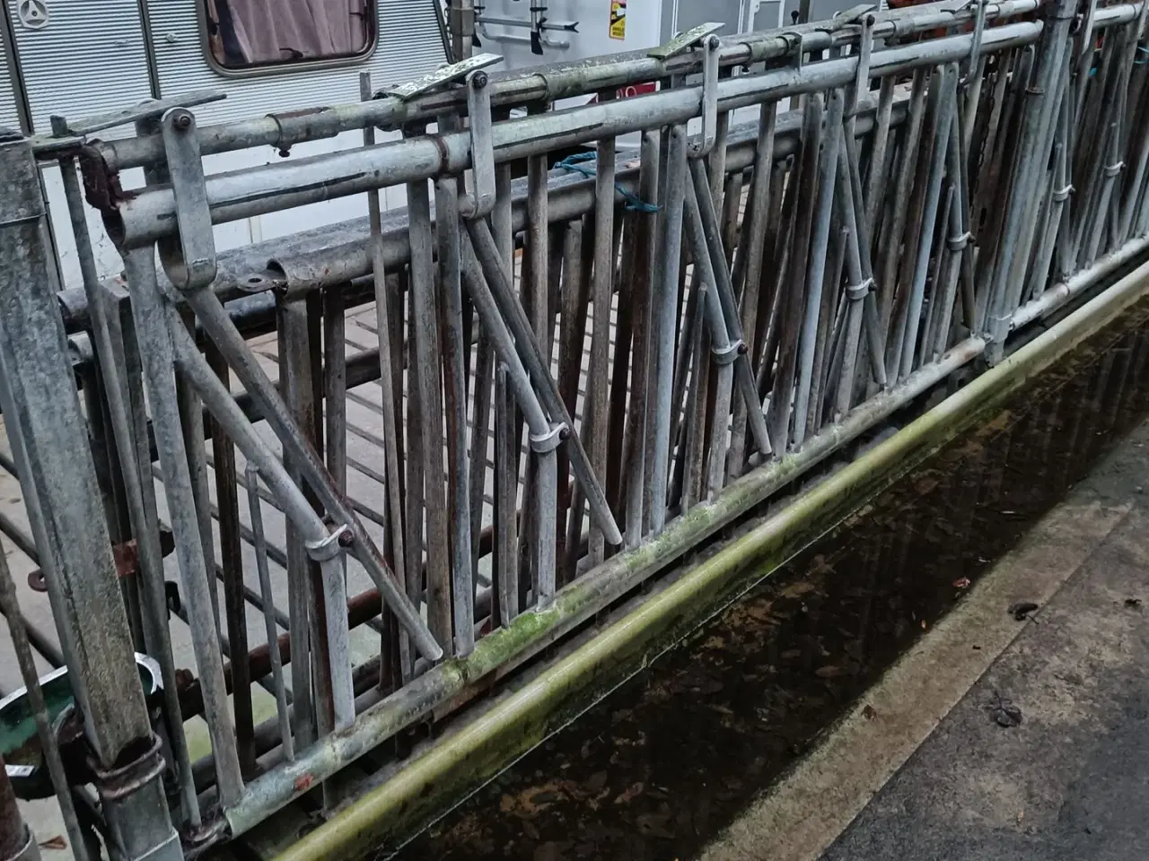 Billede 1 - - - - Fangegitter 9 stk. ca. 280cm lange